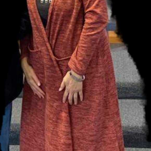 IN SEARCH OF LulaRoe Sarah Large cardigan duster Made in USA - Picture 6 of 6